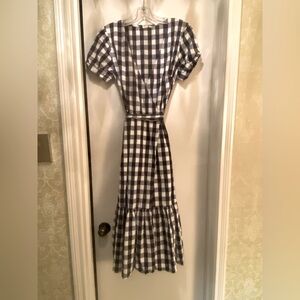GAP Classic Black and White Checkered Wrap Dress